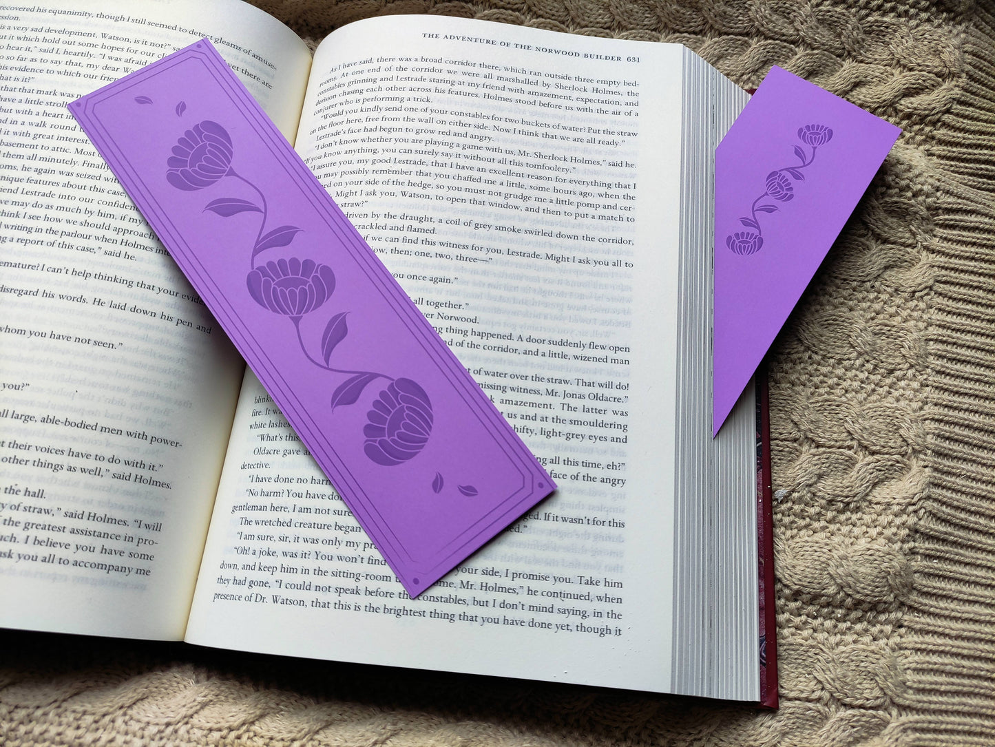 Set of 2 Floral Bookmarks – Minimalist Flower Design in Yellow and Purple – Aesthetic Stationery Gift for Book Lovers – Bundle Discount